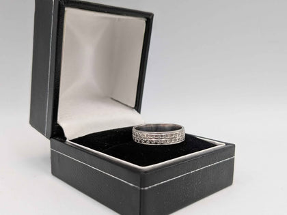 9ct White Gold Ring, 3G Size: 50/K, Boxed