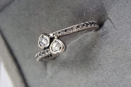 Pandora 2 Sparkling Hearts Ring Size 50