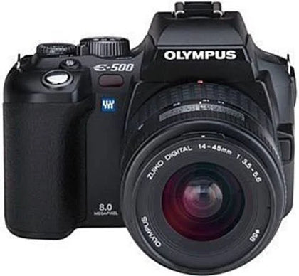 Olympus E-500 8M + 17.5-45mm, 40-150mm and Case