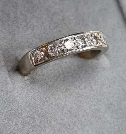 18ct gold diamond half eternity ring Size L