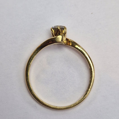 18CT GOLD DIAMONG ENGAGEMENT  RING SIZE K PRESTON STORE.