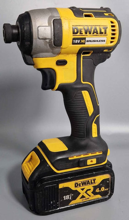 Dewalt 18V Cordless Impact Driver DCF787 With 2X 4Ah Batteries And Case