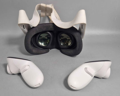 Meta Quest 3 VR Headset (With Controllers) - 128GB