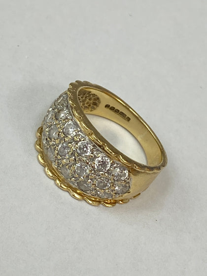 9CT GOLD RING LEIGH STORE