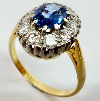 18ct yellow gold and platinum Sapphire & Diamond Oval Cut Cluster ring size Q