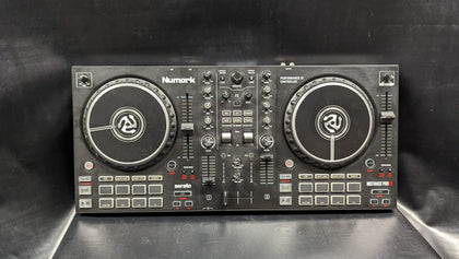 Numark Mixtrack Pro FX - DJ Controller