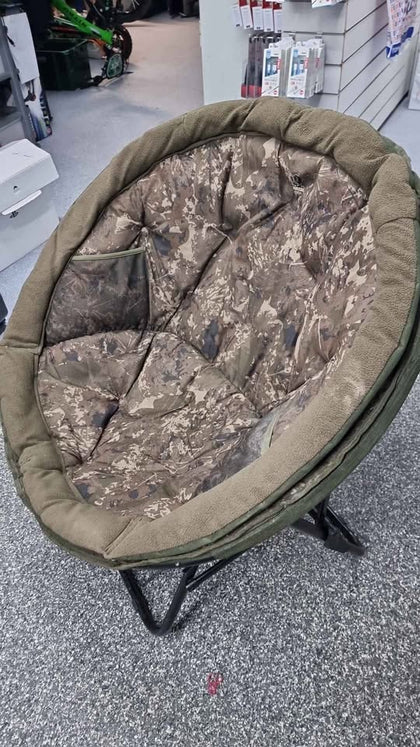 **COLLECTION ONLY** Nash Indulgence Low Moon Chair For Fishing - Camo Green