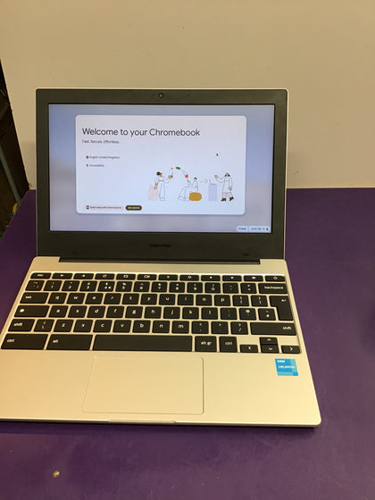 Samsung Galaxy Chromebook Go
