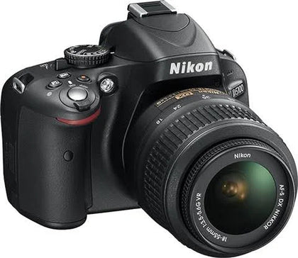 Nikon D5100 16.2M + 18-55mm VR, B
