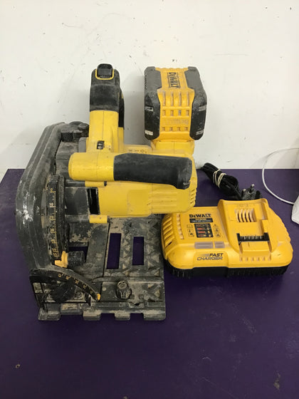 Dewalt DCS520T2 FlexVolt XR Plunge Saw 54V  battery and changer