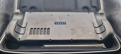 Valve Steam Deck OLED .