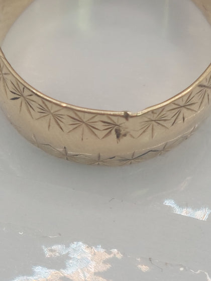 9ct Hallmarked Yellow Gold Ring - 2.98g Weight, Size K