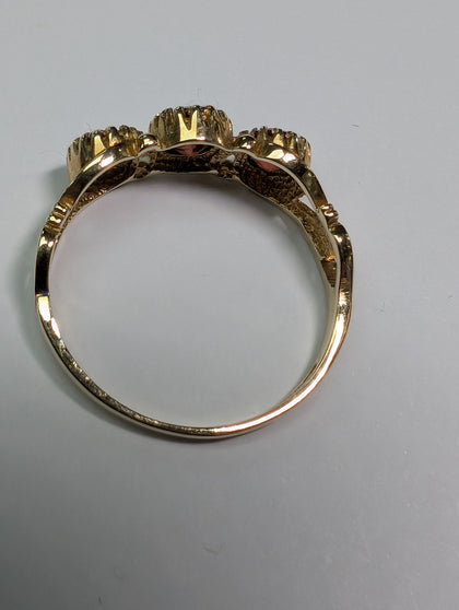 9ct Gold Ring with Red Stones - Size O 1/2