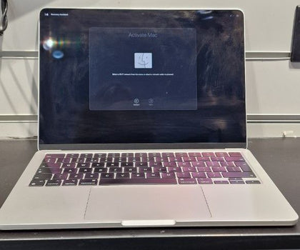 MacBook Air 14,2/M2 (8-CPU 8-GPU)/8GB Ram/256GB SSD/13