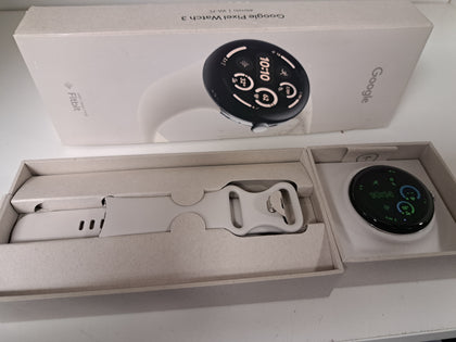 Google Pixel Watch 3 45mm WiFi - Silver - Porcelain Band - Great Yarmouth