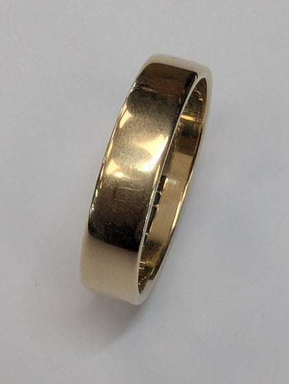 9ct yellow gold wedding ring L1/2