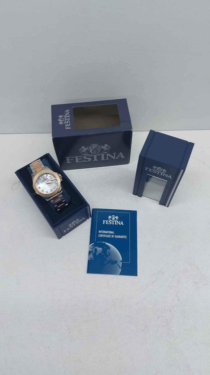 The Festina Ladies Boyfriend Watch F20505/1 combines a 34.50mm round shaped stainless steel case and a two tone stainless steel bracelet