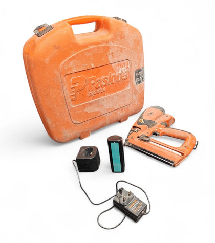 Paslode IM65 F16 Nail Gun w/case