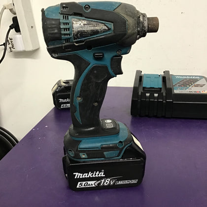 Makita Driver with 2 Batteries and charger