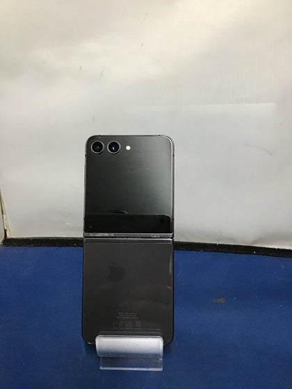 Samsung Galaxy Z Flip 5 - 256GB Storage