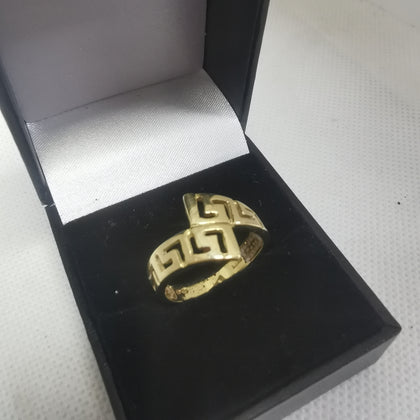 18K Gold Ring Greek Key Link Style, Hallmarked and Tested (750), 3.60Grams, Size: N , Box Included