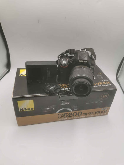 Nikon D5200 24MP With 18-55mm VR Lens With Battery Charger Boxed