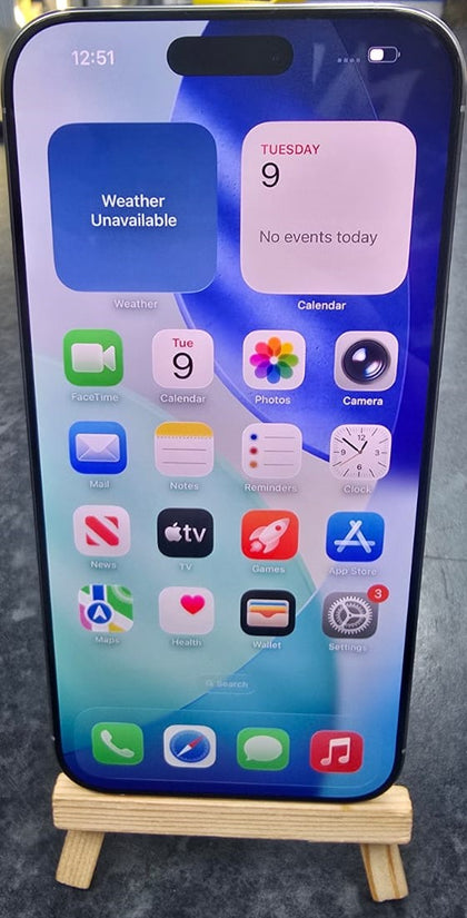 Apple iPhone 16 Pro Max - 256gb - Small Scratch On Screen - Unboxed