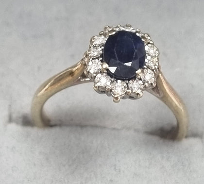 9ct White Gold Diamond /Sapphire Ring Size L1/2