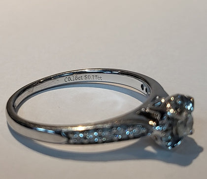 Stunning 18CT White Gold Ring With Diamond Stones  - 3.03g - Size M