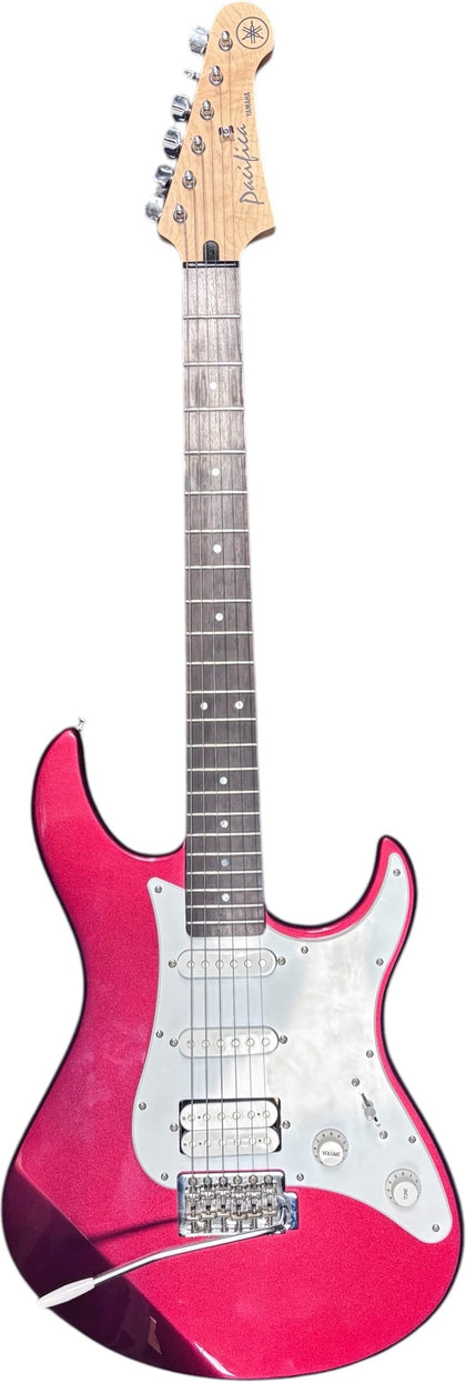 Yamaha Pacifica 012 ***Collection Only***