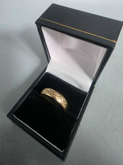 9ct GOLD RING 375 3.2G Size T