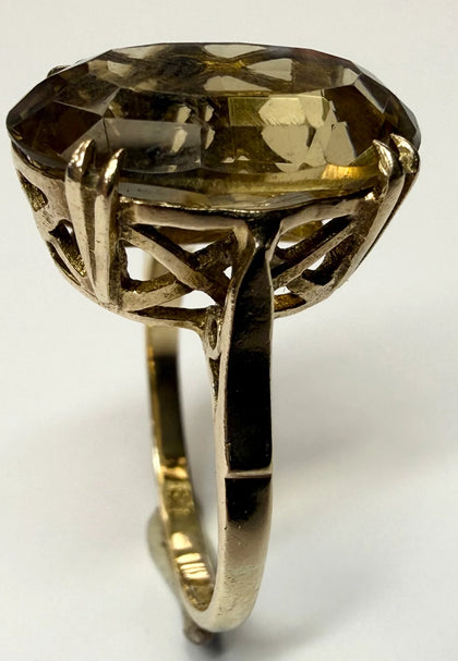 9ct gold dress ring with large yellow stone size K 1/2