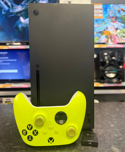 Xbox Series X + 1TB Seagate Expansion Card