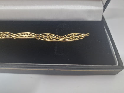 9CT Gold Bracelet 10.1G 375 7'' in Length.