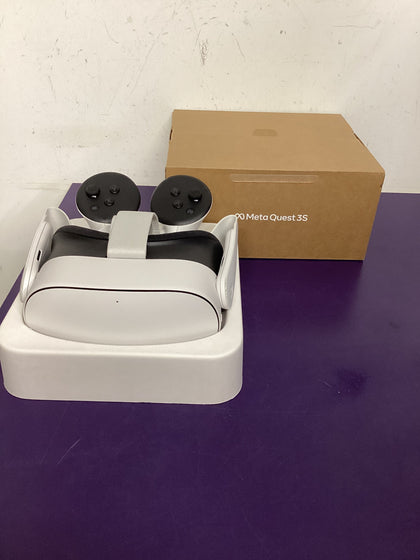 Meta Quest 3S 128 GB VR Headset