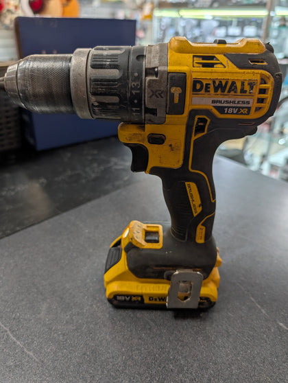 DeWalt DCD796N 18V XR Brushless Combi Drill With Battery