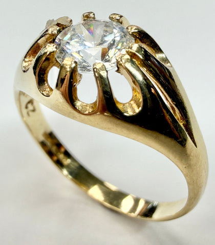 9ct yellow gold cubic zirconia claw set signet ring size N