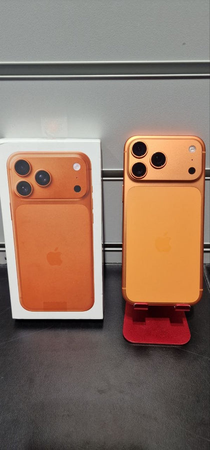 Apple iPhone 17 Pro Max (A3526) 256GB Cosmic Orange, Unlocked