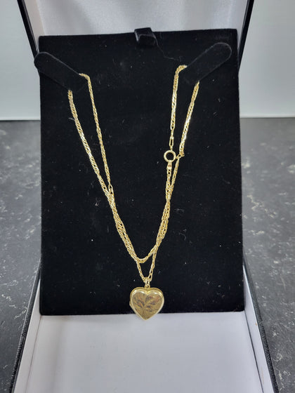 9CT Yellow Gold Chain Necklace With Opening Heart Locket Pendant  - 18