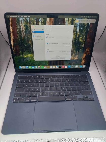 Macbook Air 14,2/M2(8CPU8GPU) 8GB Ram/256GB SSD/13