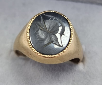 9ct gold Centurian Ring Size T1/2