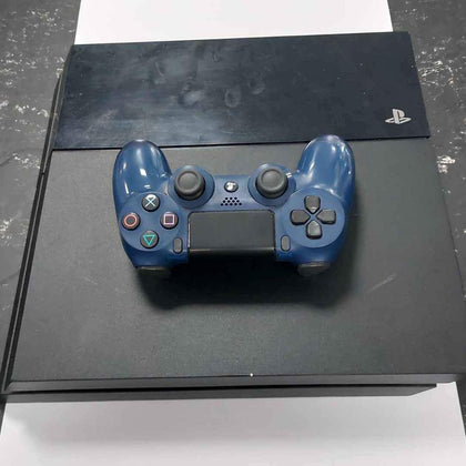 PLAYSTATION 4 CONSOLE 500GB WITH BLUE PAD.