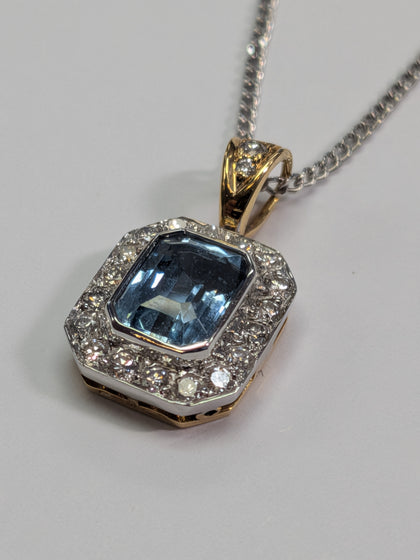 18ct Gold Diamond Pendant & 9ct White Gold Necklace