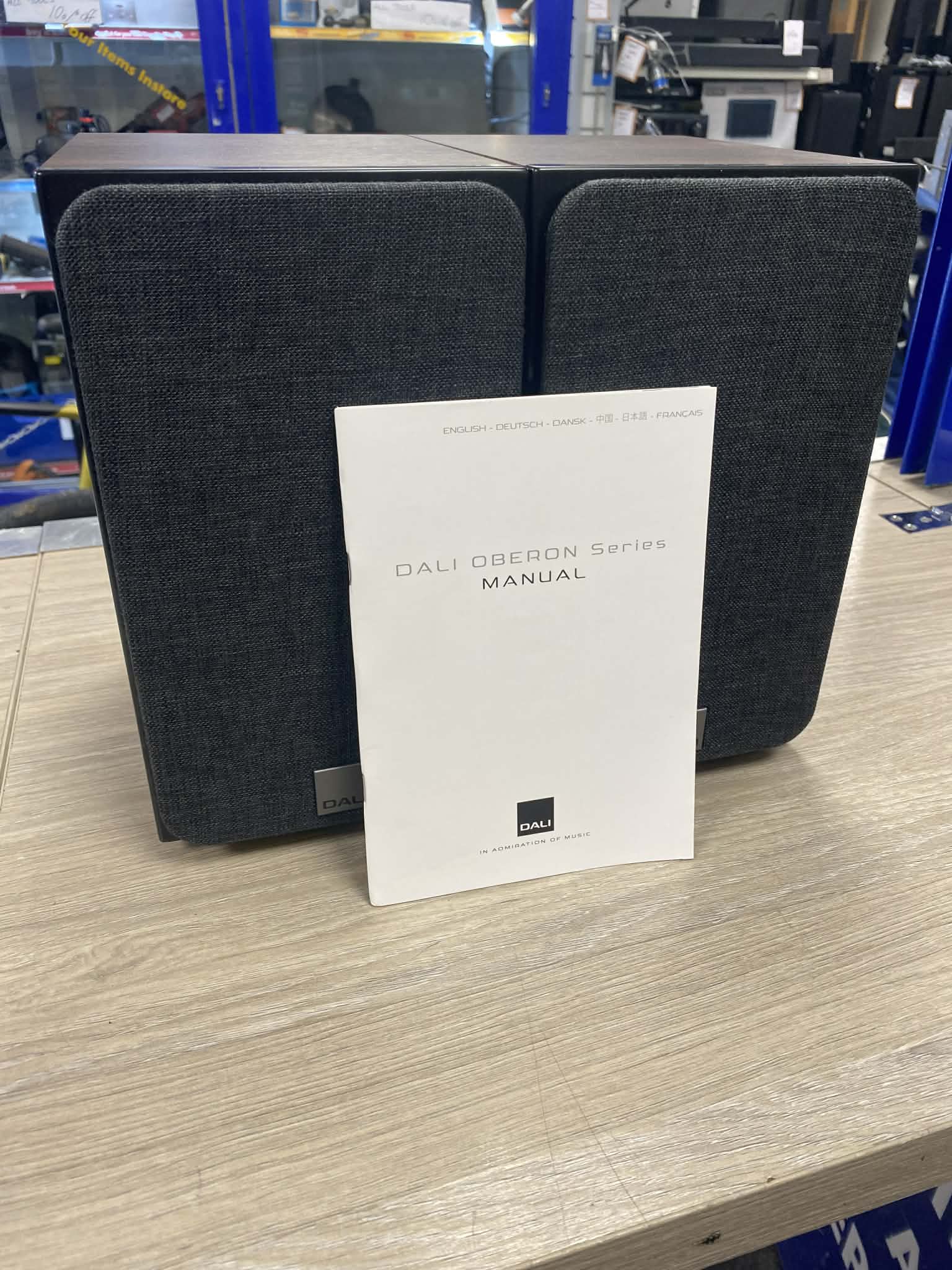 DALI OBERON1 ダークウォルナット Dali Oberon 1 | Compact Bookshelf Speakers | Weybridge Audio