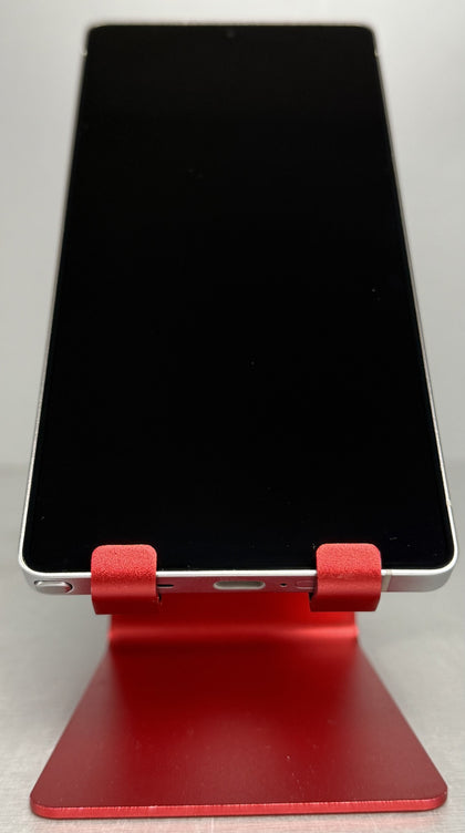 Samsung Galaxy S25 Ultra 256GB Dual Sim Titanium Whitesilver ( 100% Battery Health, Cycle Count 116 ) ** Any Network **