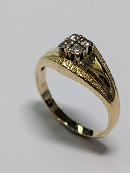 18CT Gold  Quad Diamond Ring