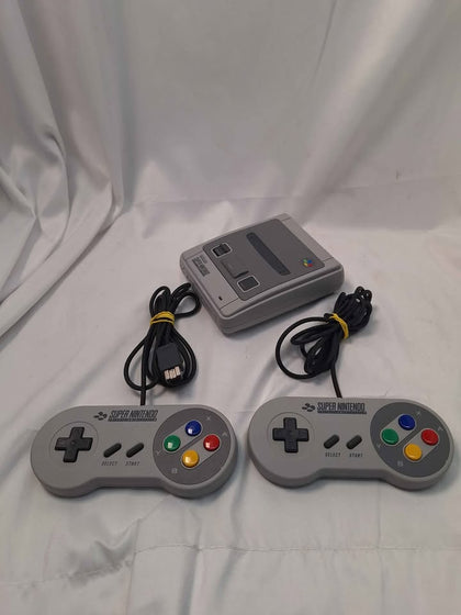 Nintendo Classic Mini Super NES (w/ 2x Controllers), Unboxed