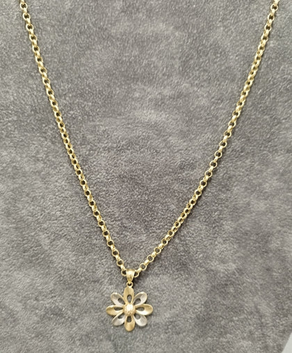 14ct Yellow Gold Belcher Chain & 2 Tone 14ct Gold Daisy Pendant