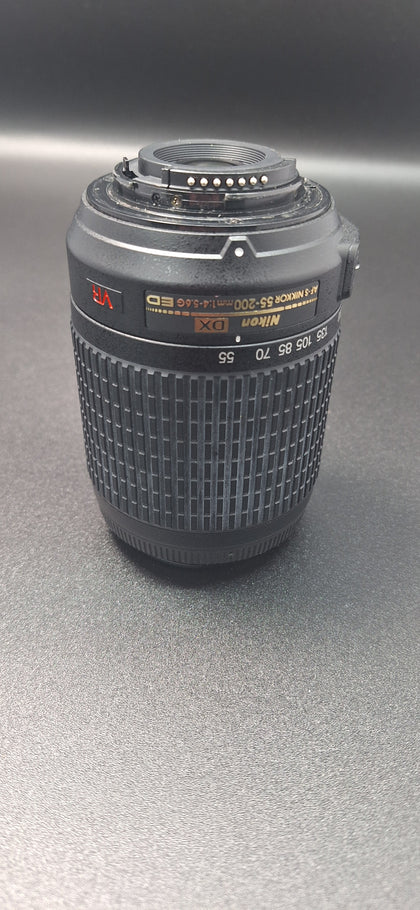 DX Nikon AF-S Nikkor 55-200mm f/4.5-5.6 G Ed DX VR