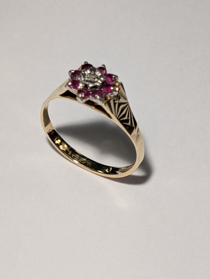 9ct Gold Diamond & Red Stone Ring Size O 1/2